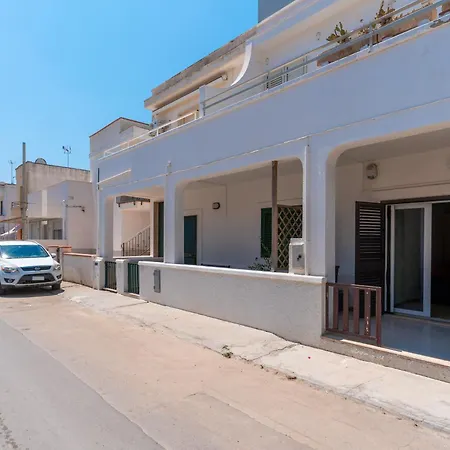 A Pochi Passi Dalla * אוג'נטו